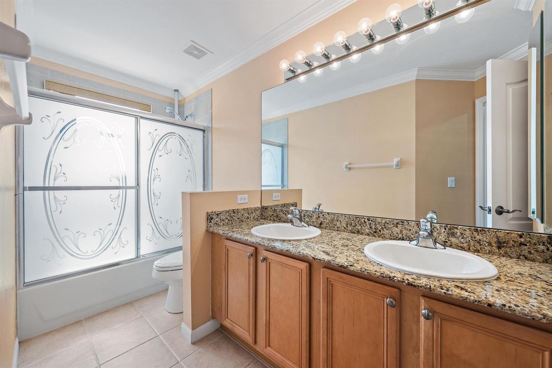 144 Berenger Walk-20