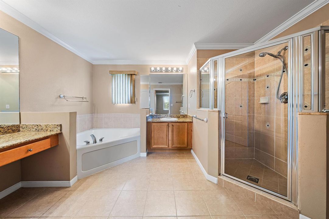 144 Berenger Walk-18