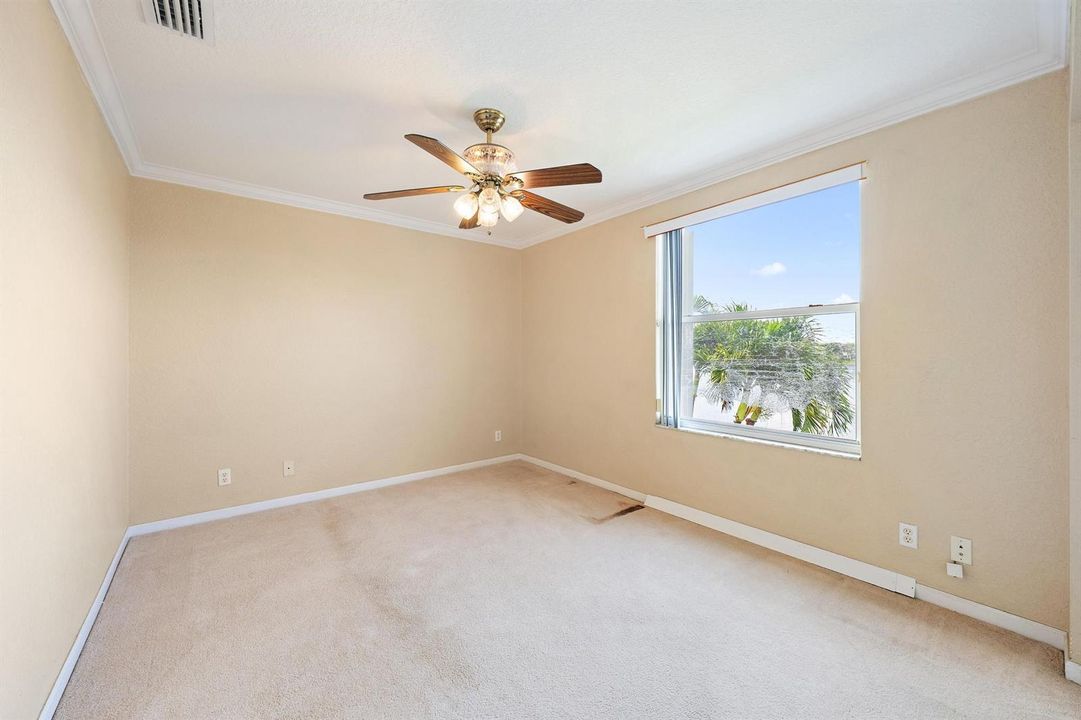 144 Berenger Walk-15