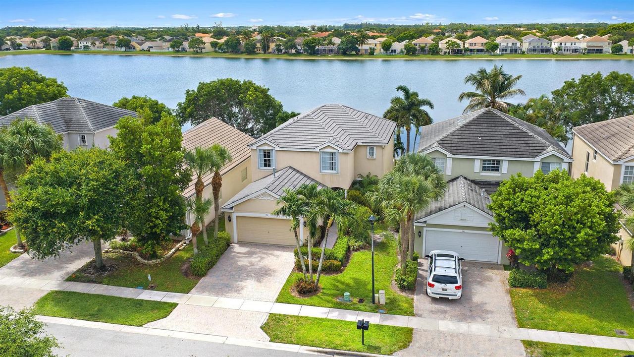 144 Berenger Walk-25