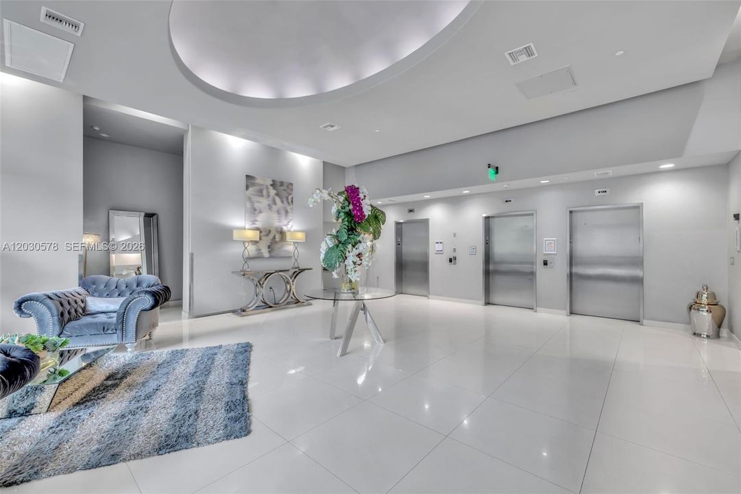 Activo con contrato: $314,999 (1 camas, 1 baños, 749 Pies cuadrados)