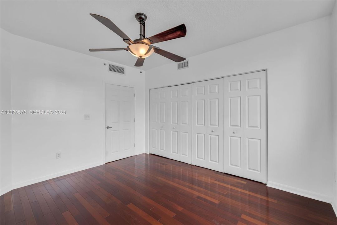 Activo con contrato: $314,999 (1 camas, 1 baños, 749 Pies cuadrados)