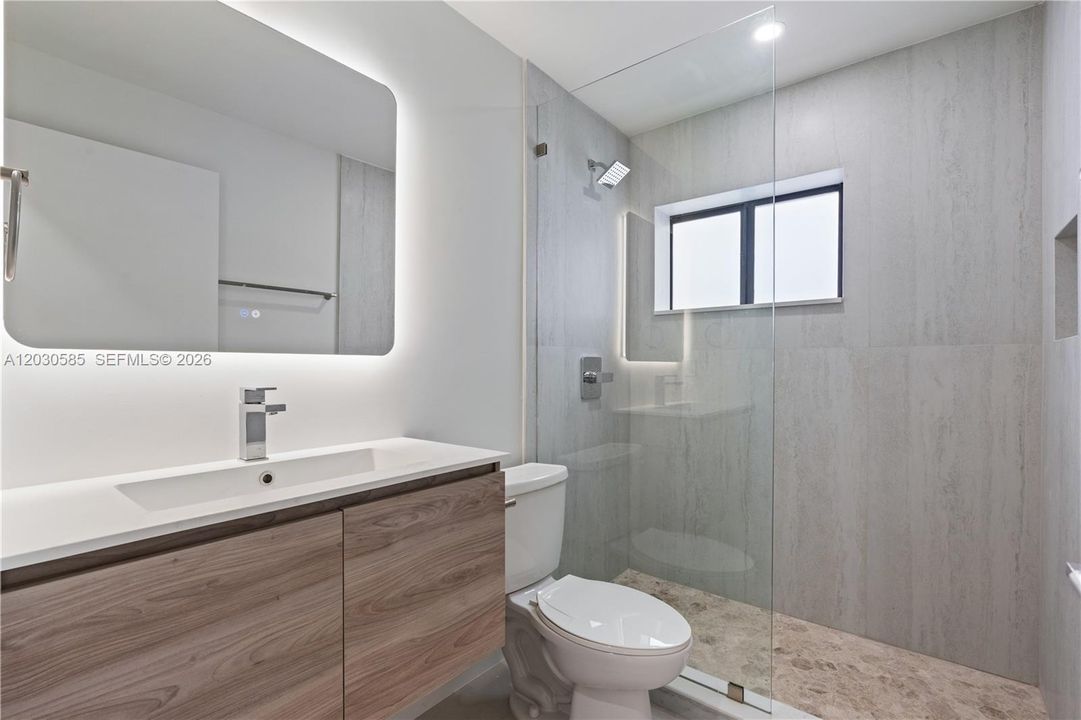 For Sale: $1,680,000 (4 beds, 3 baths, 1681 Square Feet)