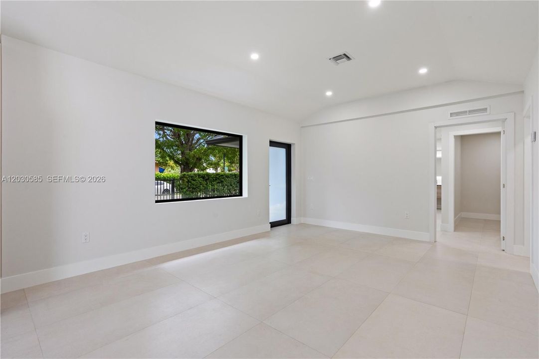 For Sale: $1,680,000 (4 beds, 3 baths, 1681 Square Feet)