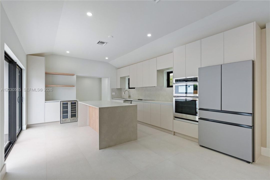 For Sale: $1,680,000 (4 beds, 3 baths, 1681 Square Feet)