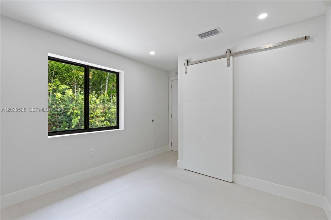 For Sale: $1,680,000 (4 beds, 3 baths, 1681 Square Feet)