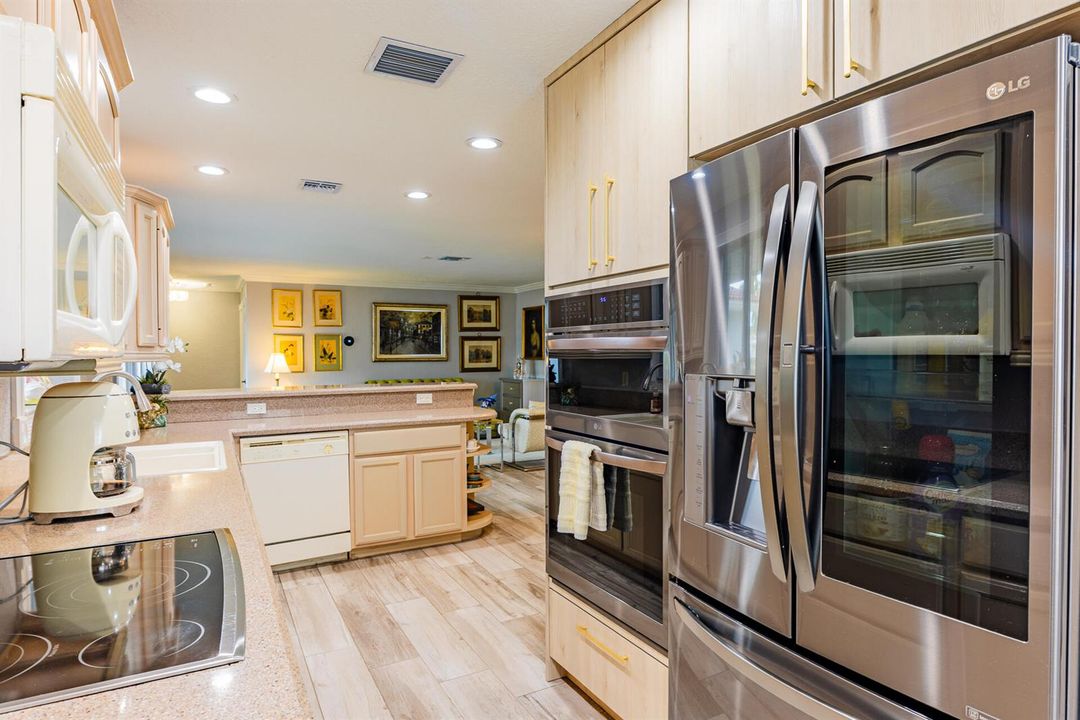 801SE5thTerrace-7