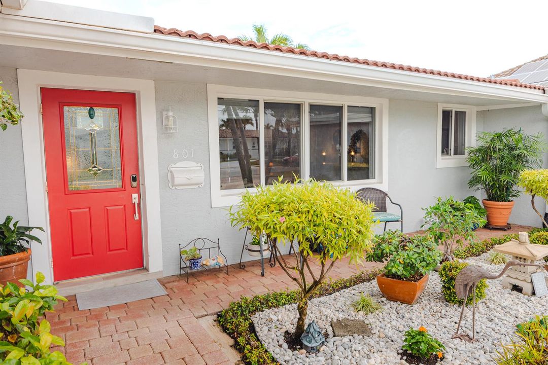 801SE5thTerrace-69