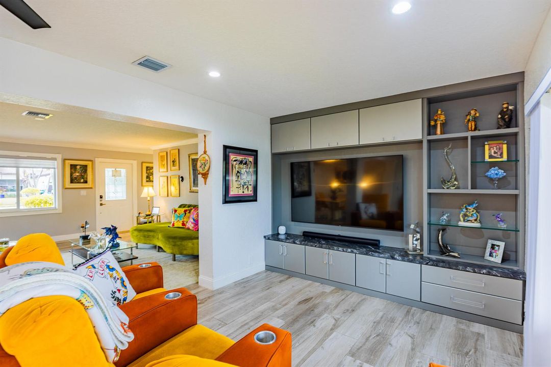 801SE5thTerrace-22