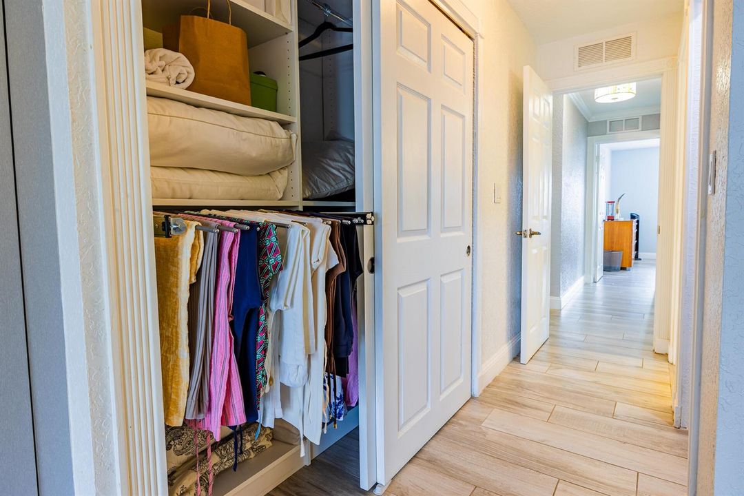 801SE5thTerrace-31