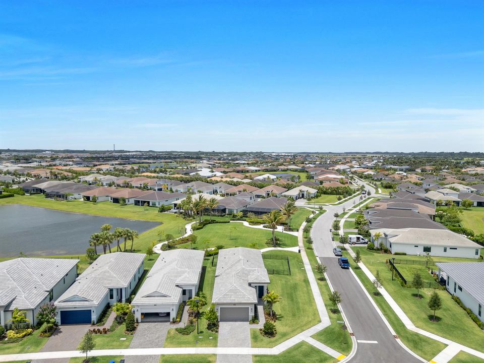5357 St Armands Way-7