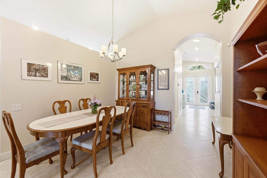 5081 Glenville Dr - Dining 2