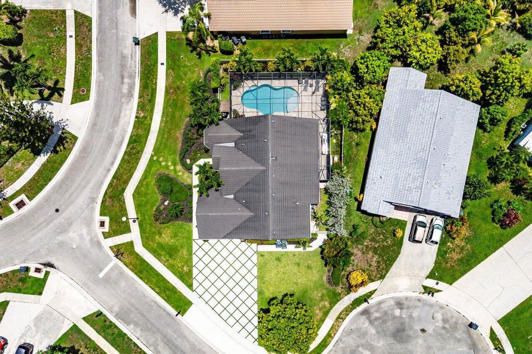 044-2470SandstoneCourt-Wellington-FL-334