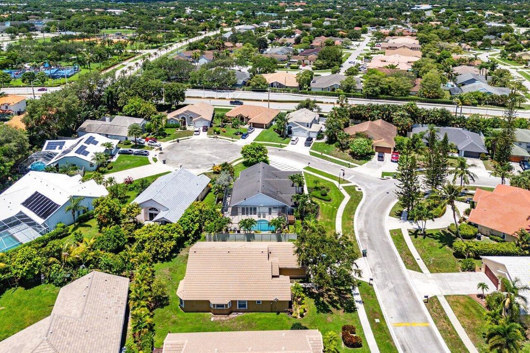 046-2470SandstoneCourt-Wellington-FL-334