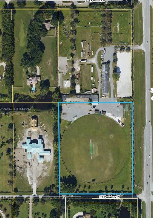 На продажу: $12,000,000 (7.74 acres)
