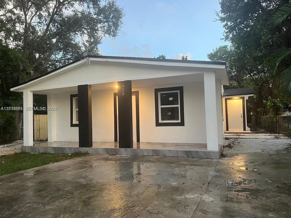 En Renta: $2,350 (4 camas, 1 baños, 1353 Pies cuadrados)