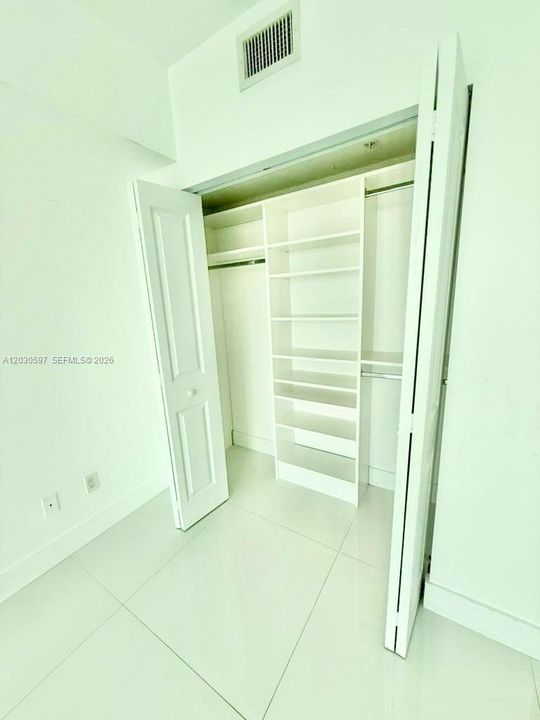 For Rent: $5,100 (2 beds, 3 baths, 1553 Square Feet)