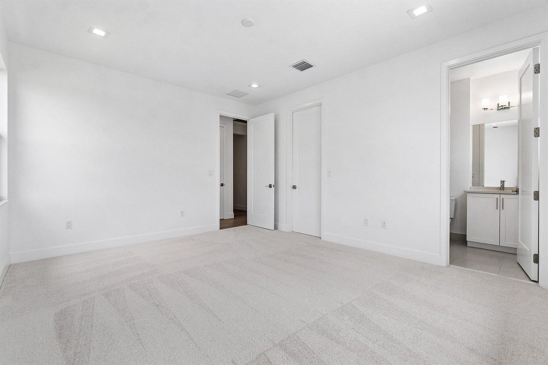 040-9241SunflowerMeadowRoad-BocaRaton-FL