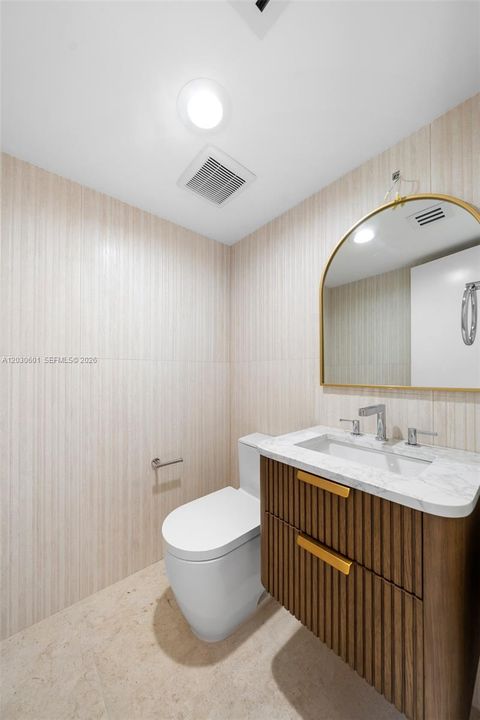 В аренду: $3,250 (1 спален, 1 ванн, 715 Квадратных фут)