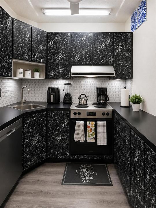 5203 NE 24 Terr, chat kitchen2
