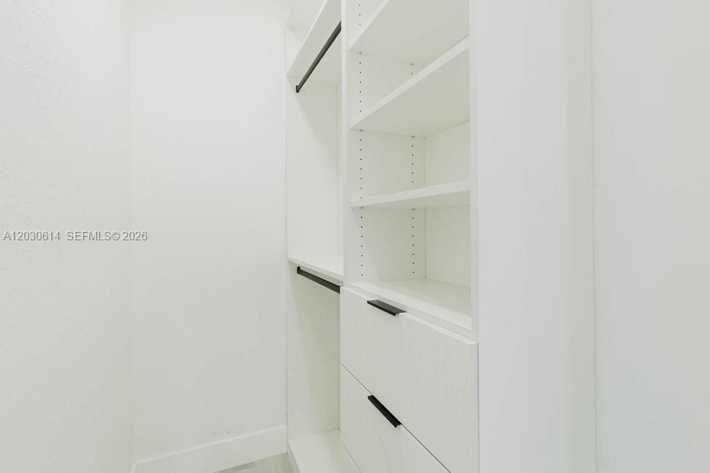 Second Walking Closet