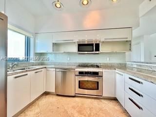 For Rent: $4,000 (2 beds, 2 baths, 1174 Square Feet)