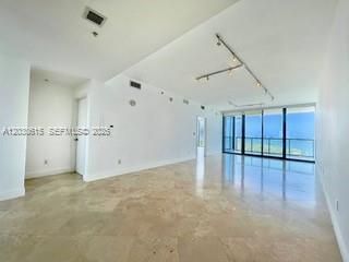 For Rent: $4,000 (2 beds, 2 baths, 1174 Square Feet)