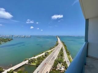 For Rent: $4,000 (2 beds, 2 baths, 1174 Square Feet)