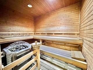 For Rent: $4,000 (2 beds, 2 baths, 1174 Square Feet)