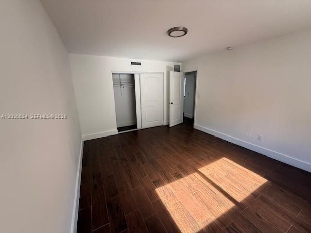 For Rent: $2,050 (1 beds, 1 baths, 2995 Square Feet)