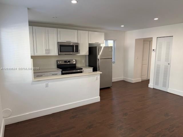 For Rent: $2,050 (1 beds, 1 baths, 2995 Square Feet)