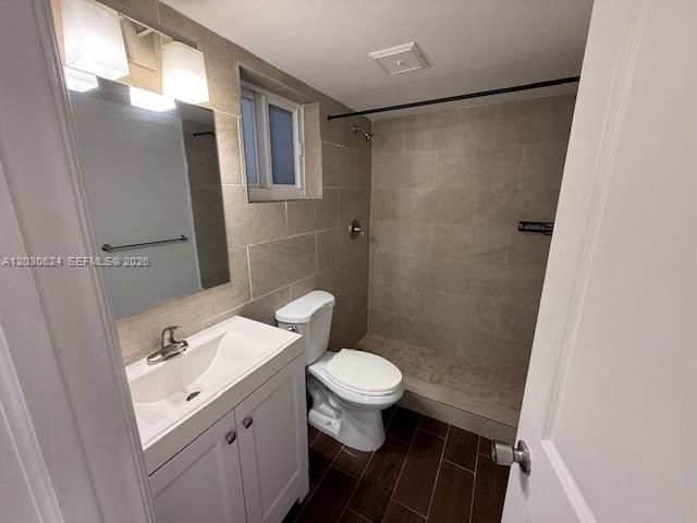 For Rent: $2,050 (1 beds, 1 baths, 2995 Square Feet)