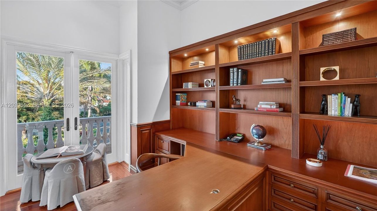 For Rent: $150,000 (9 beds, 8 baths, 10964 Square Feet)