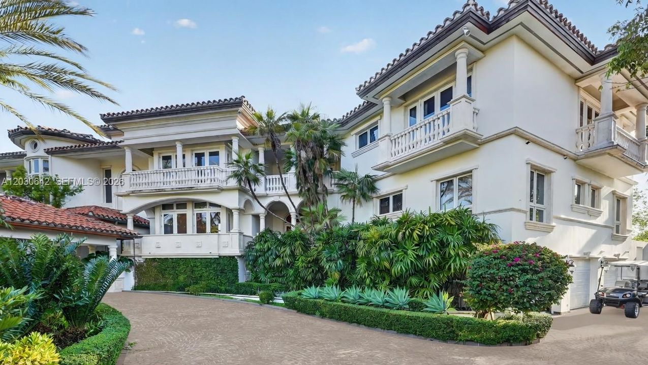 For Rent: $150,000 (9 beds, 8 baths, 10964 Square Feet)