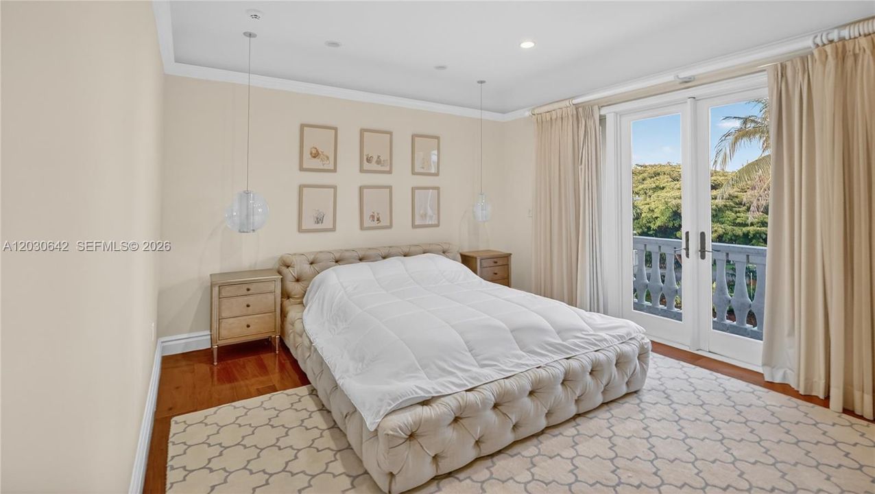 For Rent: $150,000 (9 beds, 8 baths, 10964 Square Feet)