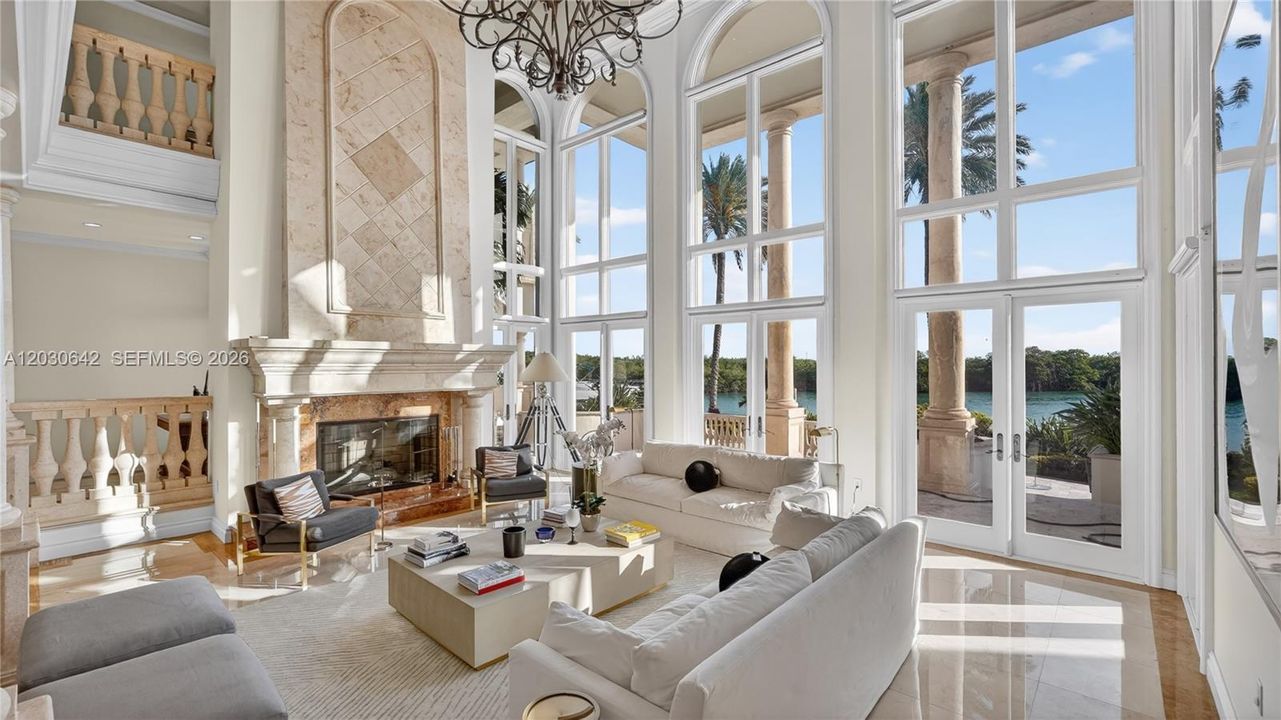 For Rent: $150,000 (9 beds, 8 baths, 10964 Square Feet)
