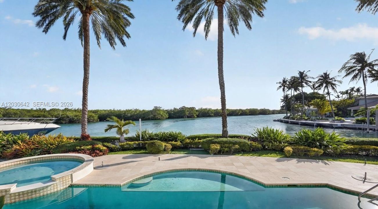 For Rent: $150,000 (9 beds, 8 baths, 10964 Square Feet)