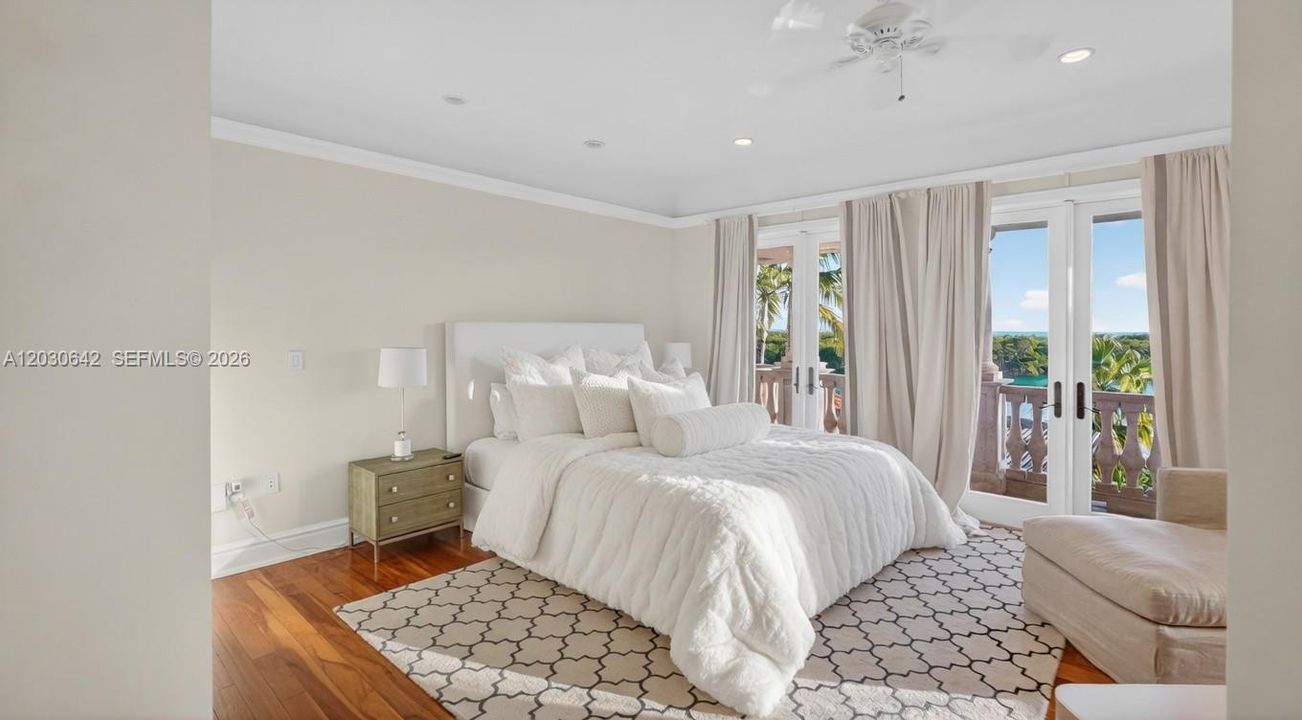 For Rent: $150,000 (9 beds, 8 baths, 10964 Square Feet)