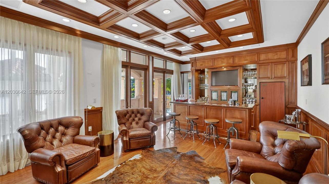 For Rent: $150,000 (9 beds, 8 baths, 10964 Square Feet)