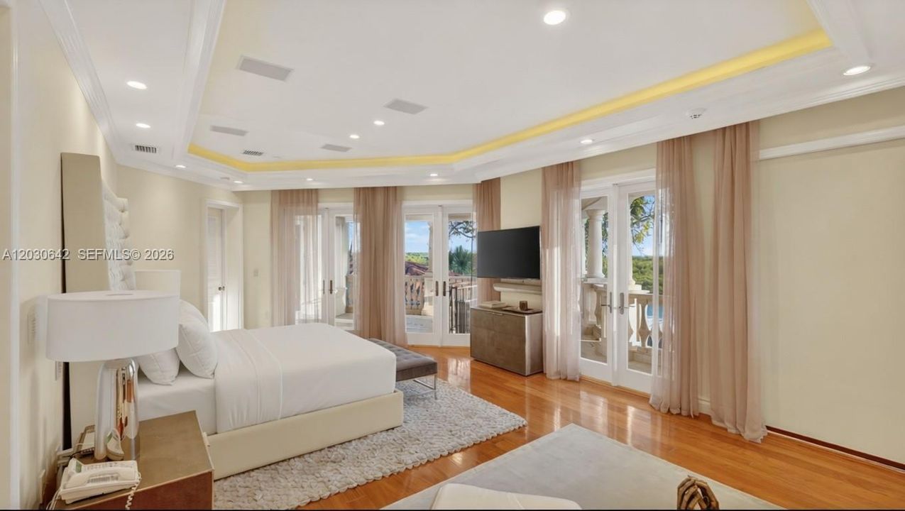 For Rent: $150,000 (9 beds, 8 baths, 10964 Square Feet)
