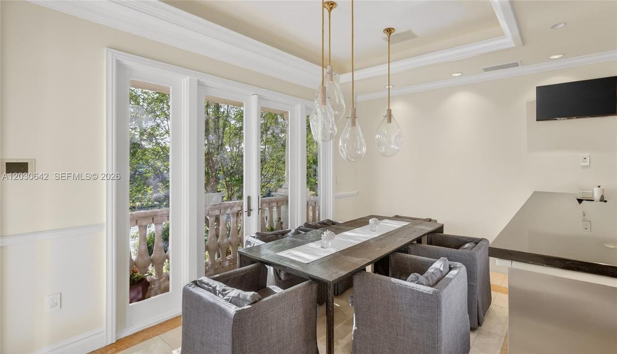 For Rent: $150,000 (9 beds, 8 baths, 10964 Square Feet)