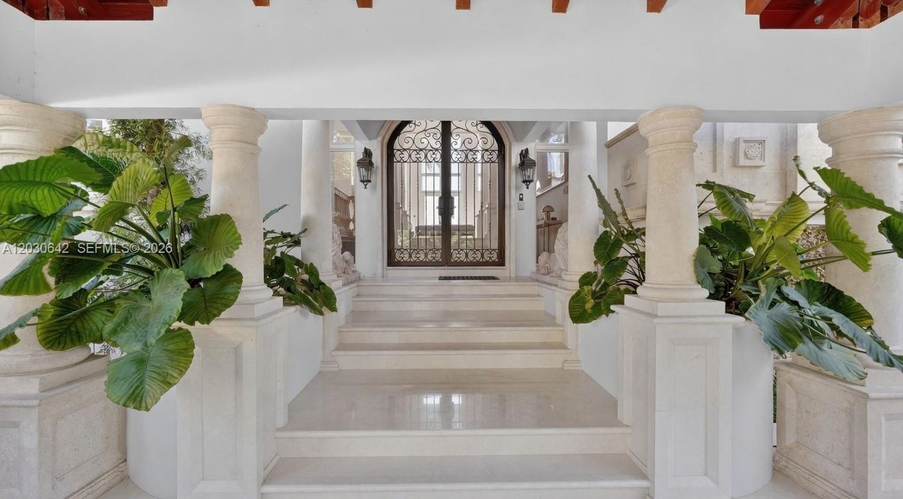 For Rent: $150,000 (9 beds, 8 baths, 10964 Square Feet)