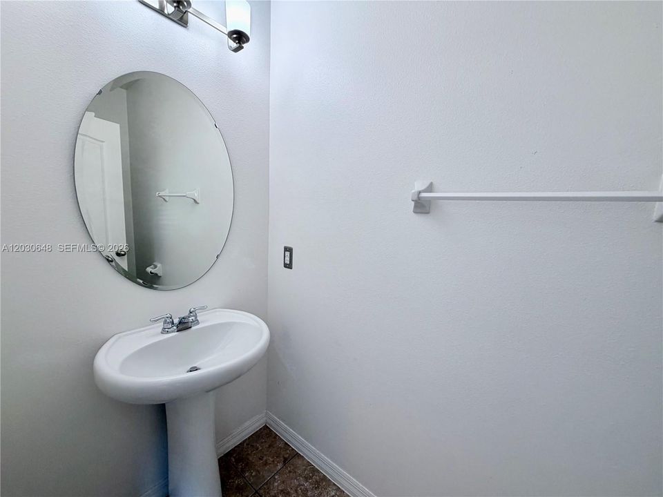 Active With Contract: $2,450 (4 beds, 2 baths, 0 Square Feet)