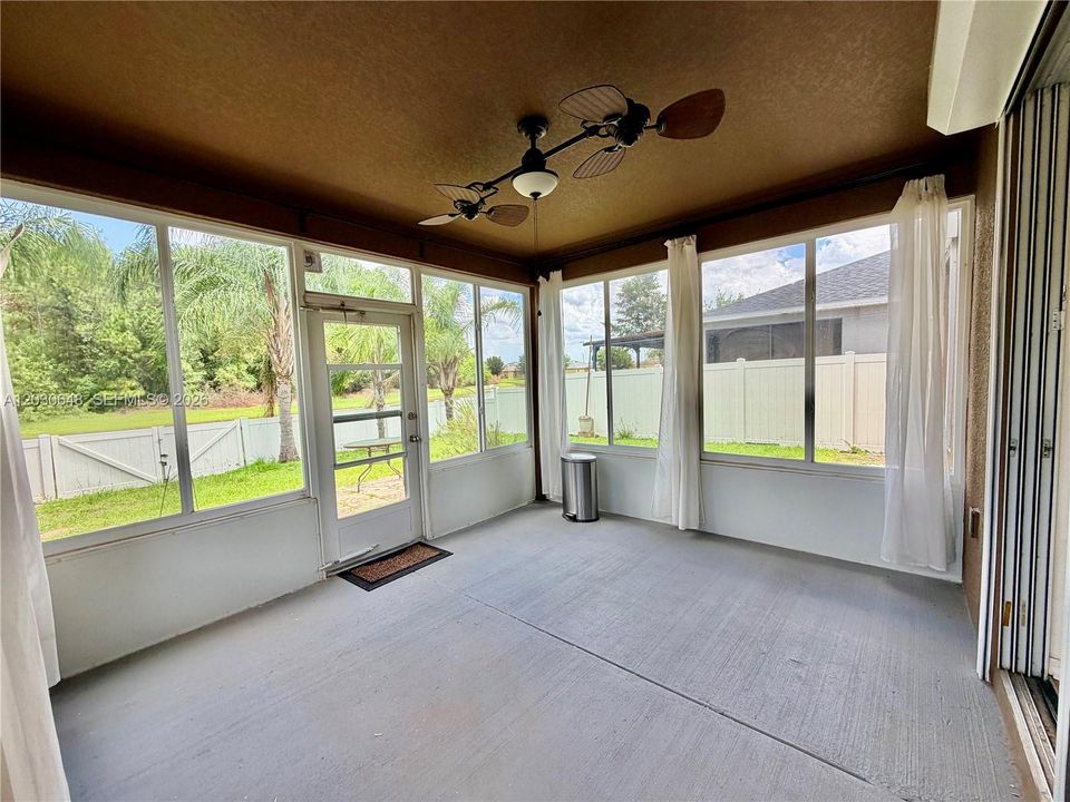 Active With Contract: $2,450 (4 beds, 2 baths, 0 Square Feet)