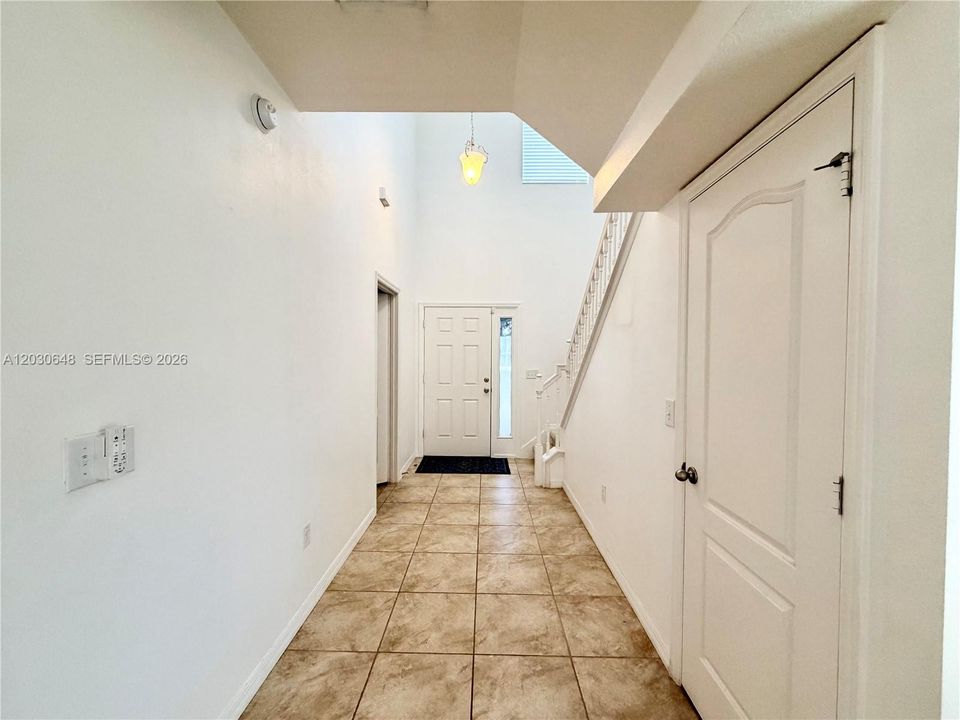 Active With Contract: $2,450 (4 beds, 2 baths, 0 Square Feet)