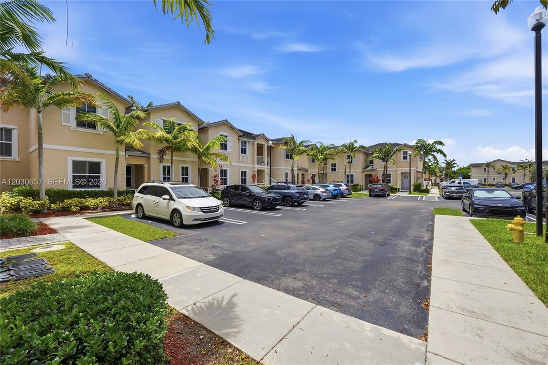 For Sale: $239,990 (3 beds, 2 baths, 1325 Square Feet)