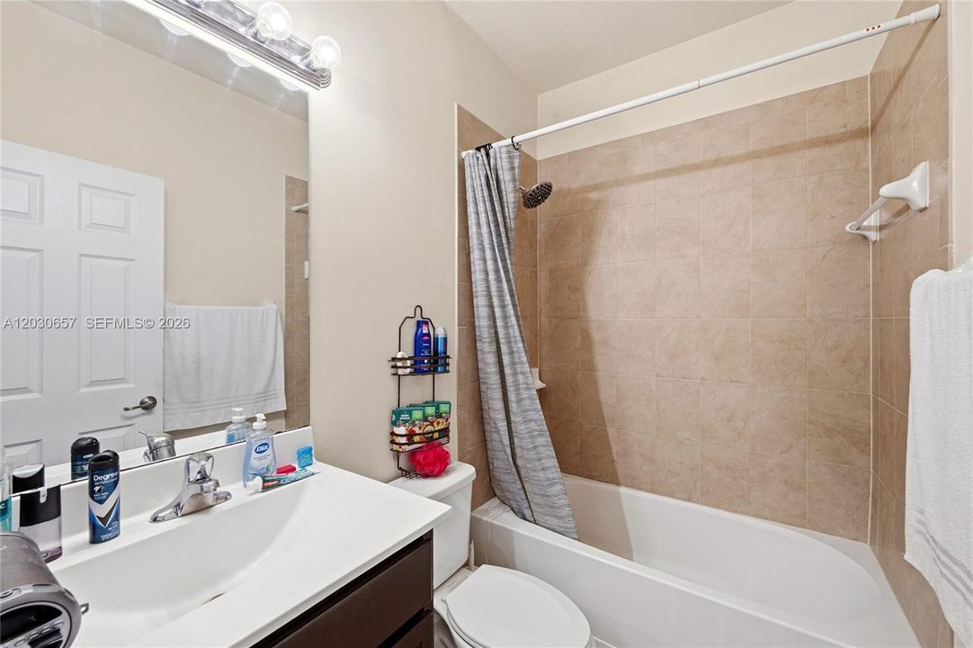 For Sale: $239,990 (3 beds, 2 baths, 1325 Square Feet)