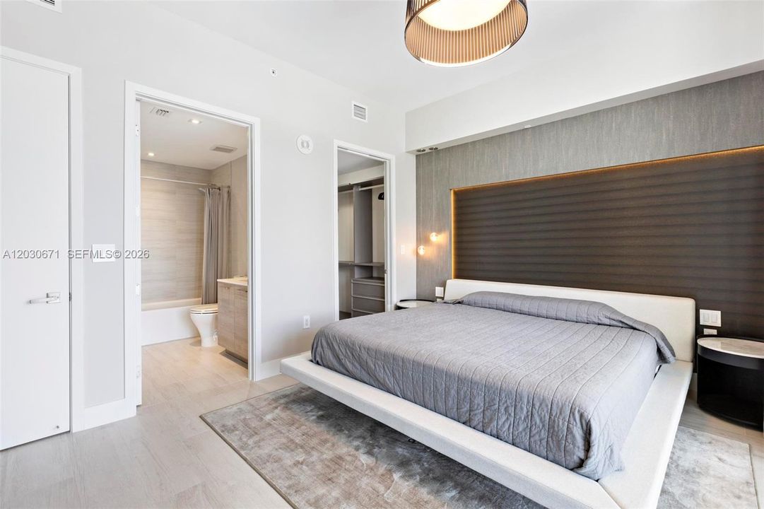 For Sale: $3,780,000 (3 beds, 4 baths, 2626 Square Feet)