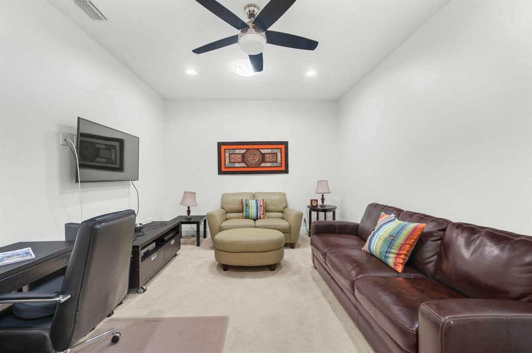 18-web-or-mls-7327 Sea Pines Ct - 18