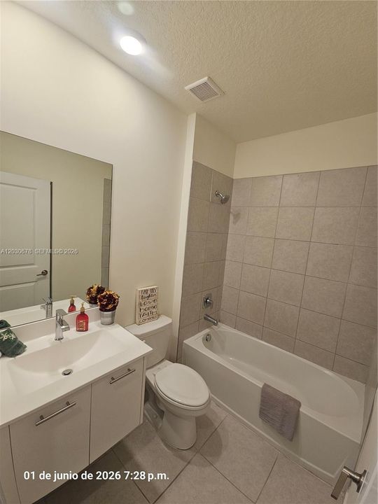 For Sale: $497,000 (3 beds, 2 baths, 1322 Square Feet)